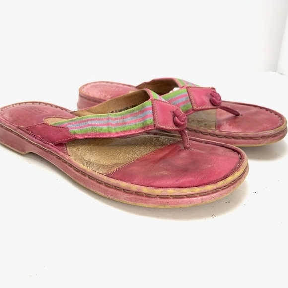 BORN Leather Thongs Pink Sandals Flip Flops sz 9 - Picture 1 of 16